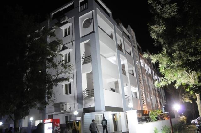 Oyster Airport Hotel Hyderabad Exterior photo